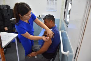 Salud continúa despliegue territorial en barrios de Río Gallegos