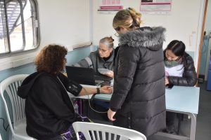 Salud continúa despliegue territorial en barrios de Río Gallegos
