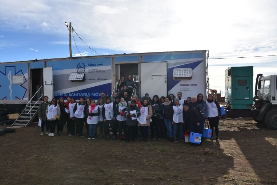Salud continúa despliegue territorial en barrios de Río Gallegos