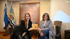 Verónica Lamberti visitó la Casa de Santa Cruz