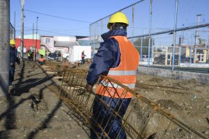 Autoridades Provinciales recorrieron la obra para la Liga de Fútbol de los Barrios