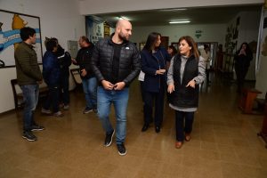 Educación y la Municipalidad de Puerto Santa Cruz trabajan para mejorar la infraestructura escolar