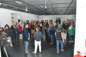El Centro Cultural Santa Cruz inauguró dos muestras que unen generaciones