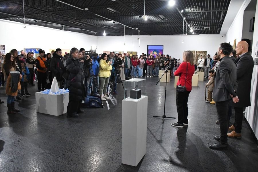 El Centro Cultural Santa Cruz inauguró dos muestras que unen generaciones