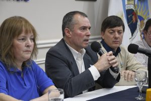 Santa Cruz presentó detalles del convenio que firmó para adherir a las modificaciones de la Ley Nacional de Tránsito