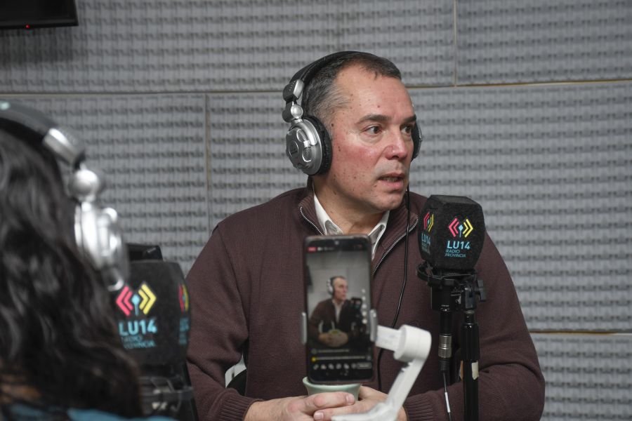 Álvarez rescató que “por primera vez en la historia va a haber un mega desfile patriótico en la zona norte de Santa Cruz”