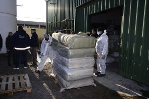 Nación entregó a Santa Cruz insumos de primera necesidad para ser distribuidos en la comunidad