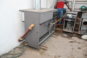 Educación entregó cinco equipos de calefacción a la Escuela N°1 de Río Gallegos