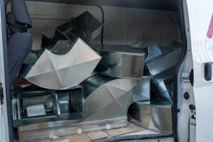 Educación entregó cinco equipos de calefacción a la Escuela N°1 de Río Gallegos