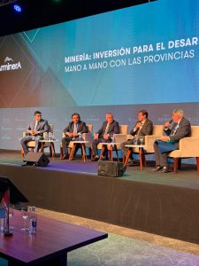 Claudio Vidal en ArminerA 2025: "No podemos repetir los errores que se cometieron con YPF"