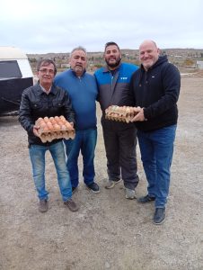 Brizuela visitó la “Avícola Don Jano”