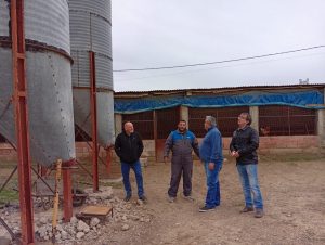 Brizuela visitó la “Avícola Don Jano”