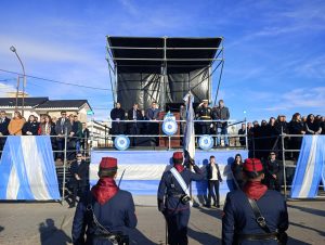 25 de Mayo: Claudio Vidal convocó a todos a trabajar dejando de lado la mezquindad política