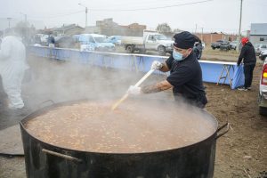 25 de Mayo: Gran convocatoria en la lentejeada patriótica