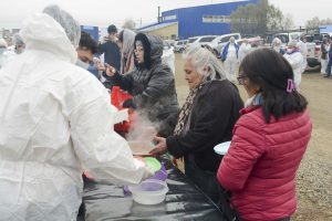 25 de Mayo: Gran convocatoria en la lentejeada patriótica