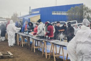 25 de Mayo: Gran convocatoria en la lentejeada patriótica