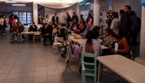 Niñas y niños del CDI Manuelita celebraron la patria con música y danzas