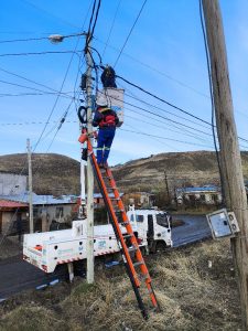 Servicios Públicos realizó tareas de mantenimiento y control en líneas eléctricas de Julia Dufour