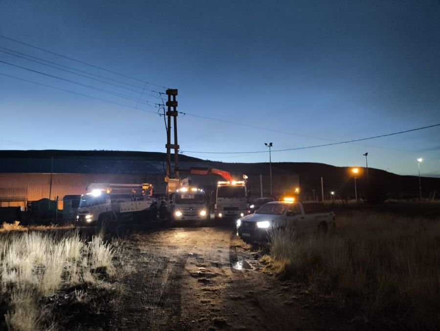 Servicios Públicos realizó tareas de mantenimiento y control en líneas eléctricas de Julia Dufour