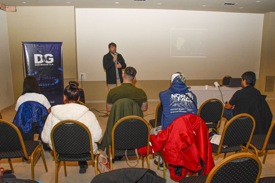 El Gobierno Provincial llevó adelante una capacitación en maquinaria pesada