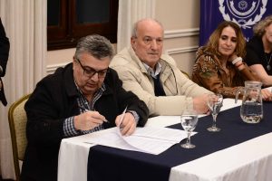 Compromiso con la educación: firman convenios para que estudiantes realicen prácticas profesionalizantes