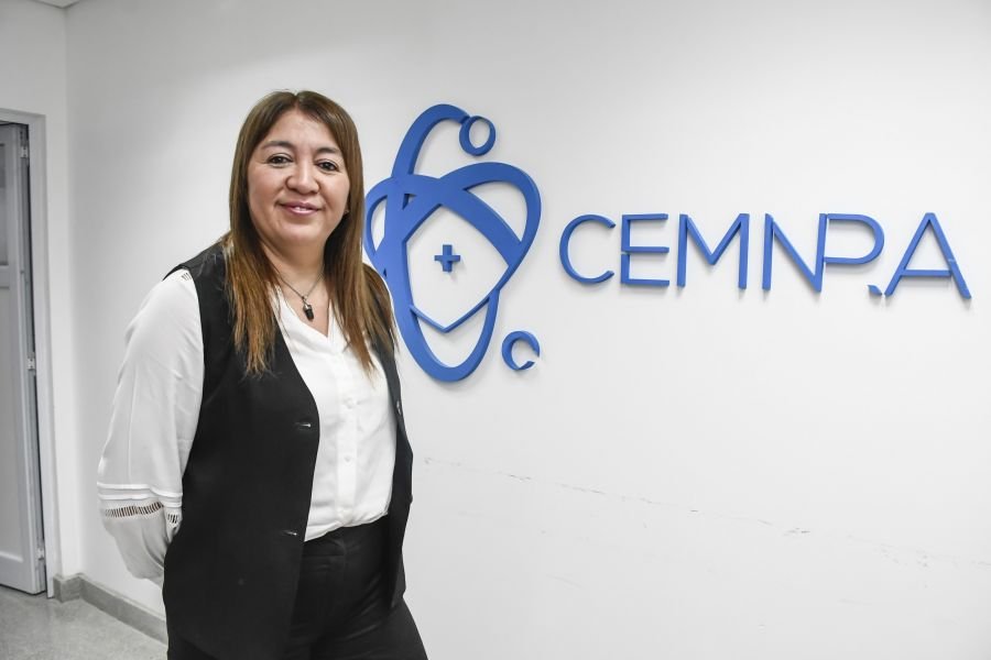 Santa Cruz fortalece su atención médica con un acuerdo entre el Centro de Medicina Nuclear y la Caja de Servicios Sociales