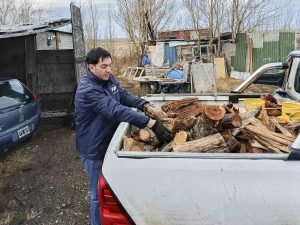 Se realizaron recargas de garrafas para vecinos de La Esperanza