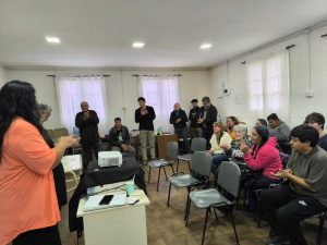 Lago Posadas: Ambiente concretó un acuerdo de compromiso entre la Comisión de Fomento y la comunidad local