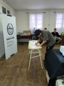 Lago Posadas: Ambiente concretó un acuerdo de compromiso entre la Comisión de Fomento y la comunidad local