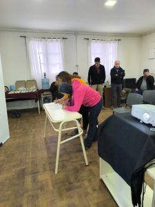 Lago Posadas: Ambiente concretó un acuerdo de compromiso entre la Comisión de Fomento y la comunidad local