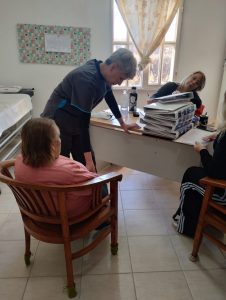 Mes del buen trato al Adulto Mayor: trabajos en áreas locales en Piedra Buena y Perito Moreno