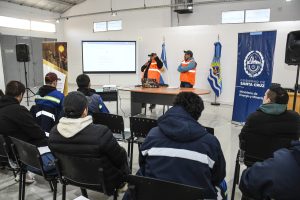 Exitoso inicio del curso abierto de operación de retroexcavadoras