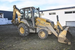 Exitoso inicio del curso abierto de operación de retroexcavadoras