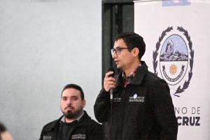 Seguridad continúa concientizando sobre bullying, grooming y delitos cibernéticos en las escuelas