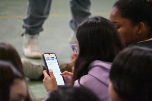 Seguridad continúa concientizando sobre bullying, grooming y delitos cibernéticos en las escuelas