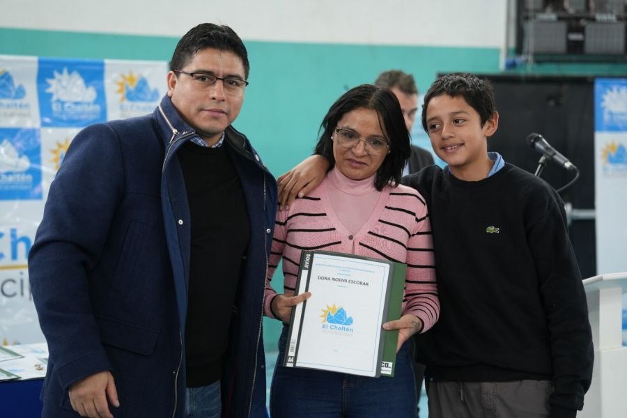 El Gobierno entregó 22 viviendas en El Chaltén y reafirmó su compromiso con el acceso a la tierra y la vivienda digna