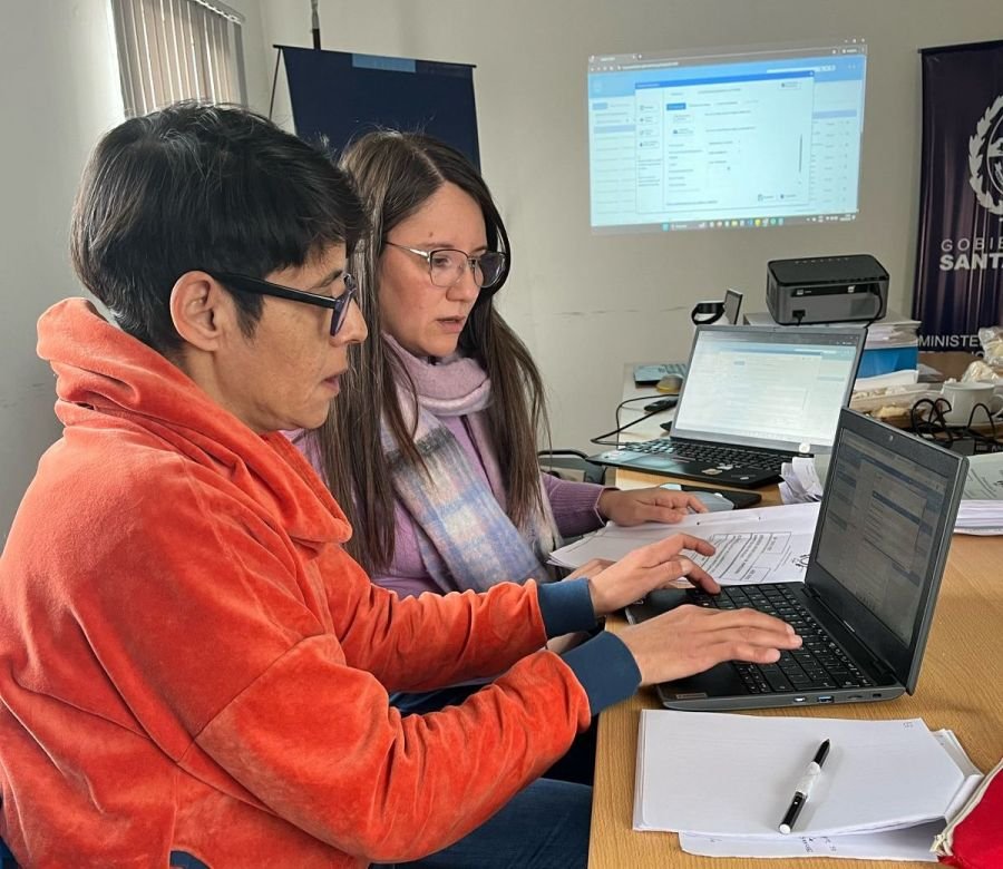 Trabajo avanza con capacitaciones sobre digitalización documental en zona norte