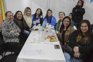 Gran peña folclórica en el CIC del Carmen por el Día de la Bandera