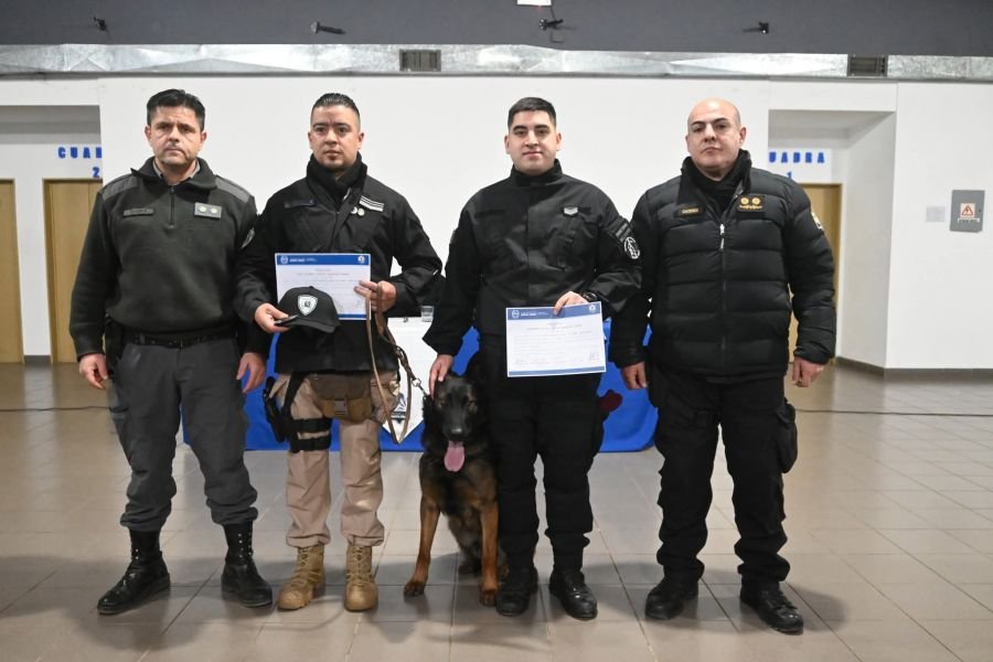 Realizaron el acto de cierre y entregaron certificación del Curso de Guías Caninos Detectores