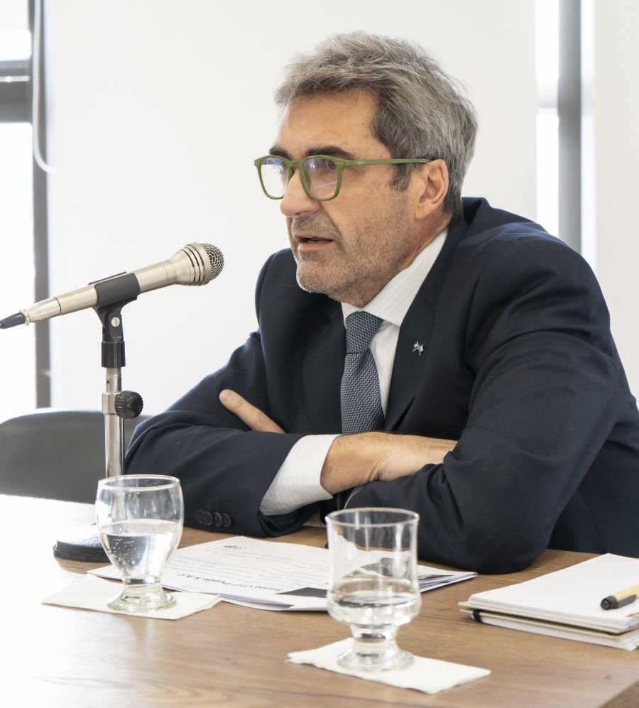 Santa Cruz Puede: Sívori asistió hoy a la Legislatura Provincial