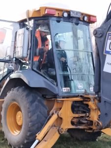 Distrigas desarrolló capacitación con prácticas en maquinaria pesada en Perito Moreno