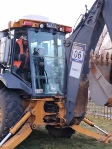 Distrigas desarrolló capacitación con prácticas en maquinaria pesada en Perito Moreno