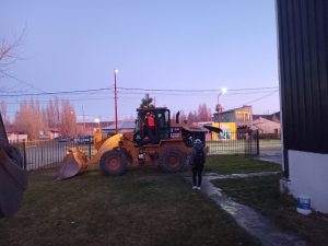 Distrigas desarrolló capacitación con prácticas en maquinaria pesada en Perito Moreno