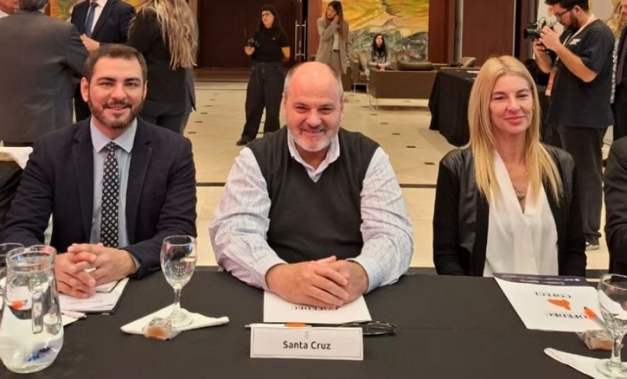 Santa Cruz presentó sus políticas de fortalecimiento comercial en el COFECI 2025