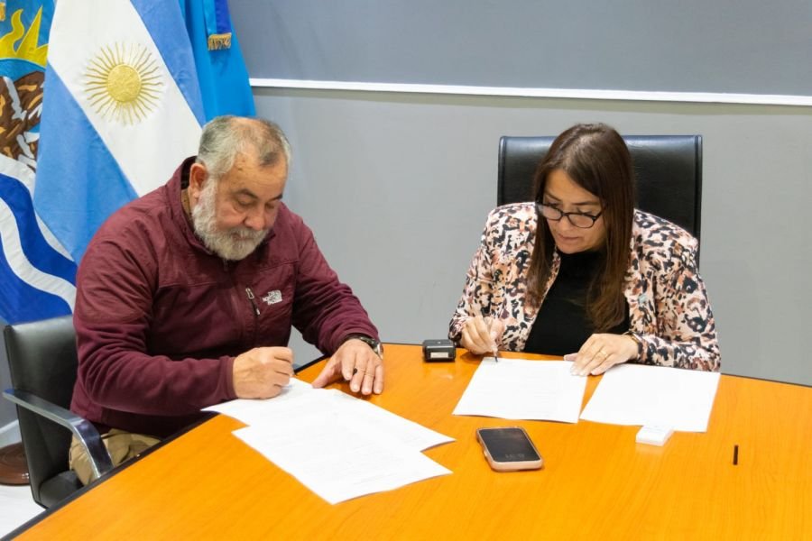 Ambiente: Agenda de trabajo en Piedra Buena