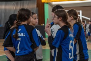 Más de 200 estudiantes participaron de una jornada de integración y deporte