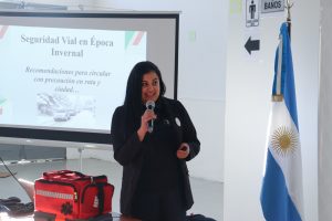 Se realizó taller sobre conducción invernal y colocación de cadenas en Río Gallegos