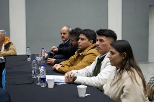 Claudio Vidal se reunió con directivos de hospitales de  toda la provincia en Caleta Olivia