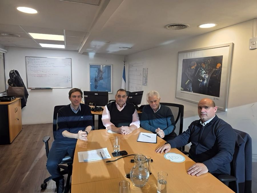 Bujer mantuvo una reunión clave con representantes de Energía Argentina en Buenos Aires