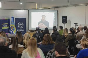 Disertantes de amplia trayectoria capacitarán a agentes de la administración pública en materia de grooming y ciberacoso